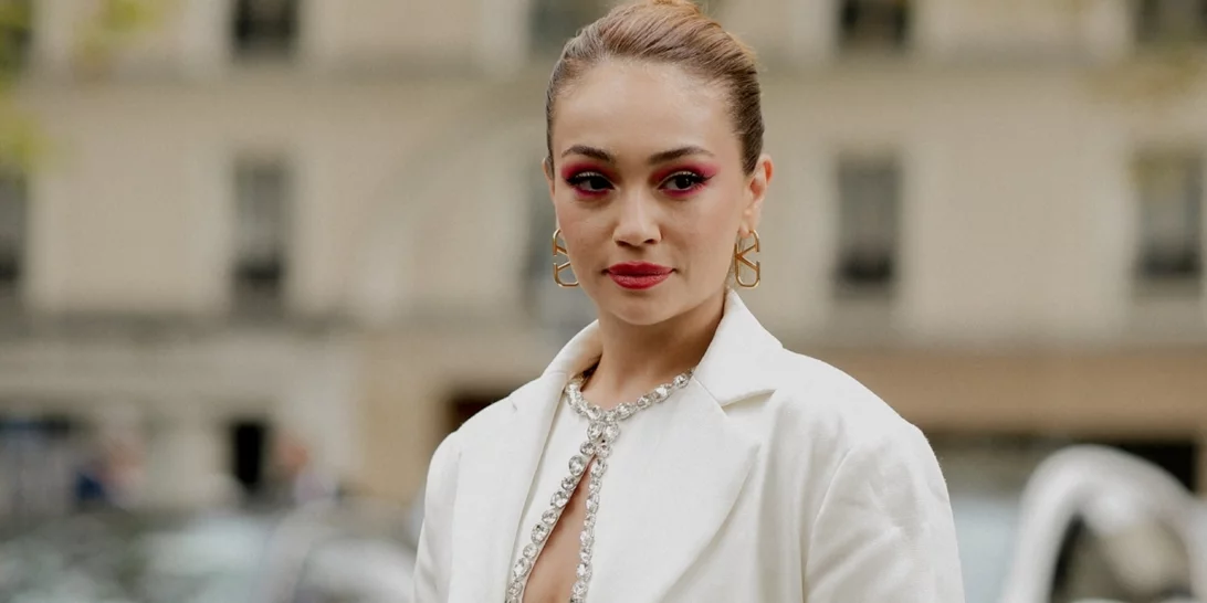 Οι κομψές party bags που θα προσθέσουν λάμψη στα εορταστικά looks σου