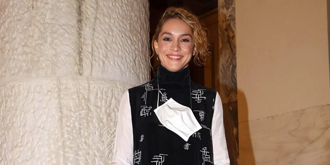 Η Γιούλικα Σκαφιδά αγκαλιά με το πιο όμορφο νεογέννητο - Η τρυφερή φωτογραφία στο Instagram