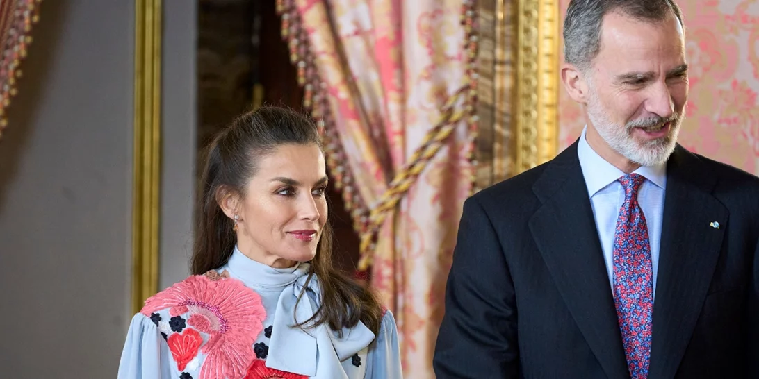 Από τα δελτία ειδήσεων στο βασιλικό ανάκτορο της Μαδρίτης | Η ιστορία αγάπης της βασίλισσας Letizia και του βασιλιά Felipe