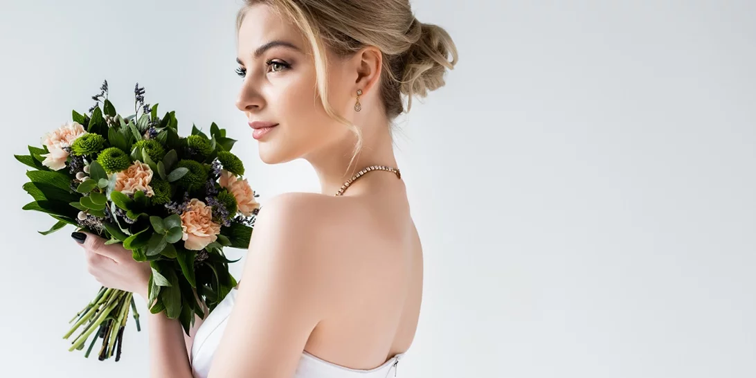 Είσαι νύφη με περιορισμένο budget; Δες πώς μπορείς να κάνεις μόνη σου το πιο κομψό μακιγιάζ για τη μέρα του γάμου σου