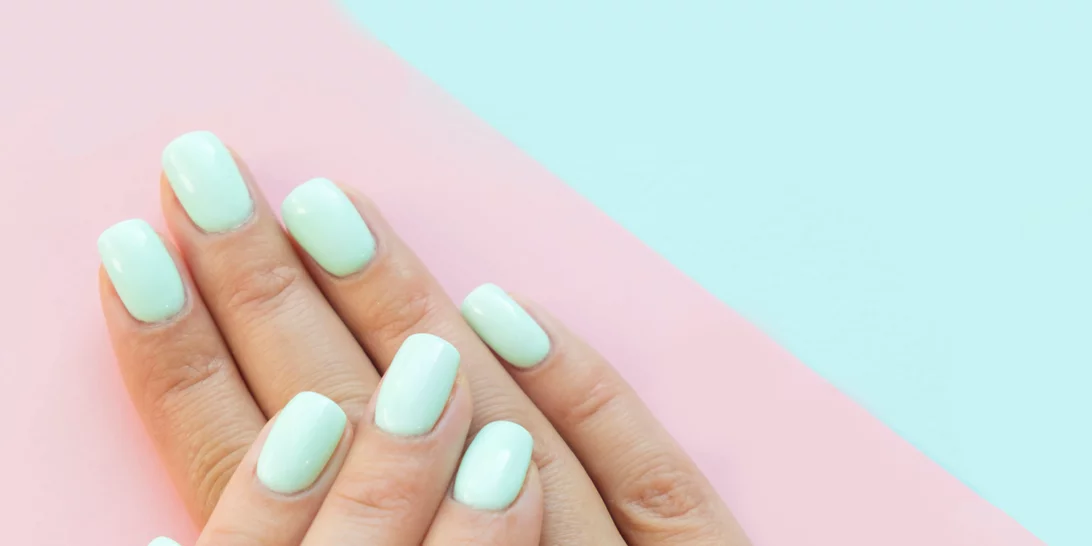 Οι 3 αποχρώσεις νυχιών για τα πιο cool ανοιξιάτικα μανικιούρ