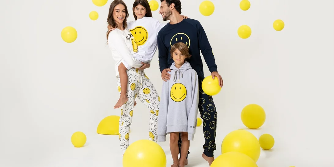 H Yamamay παρουσιάζει τη νέα genderless συλλογή με πρωταγωνιστή το Smiley