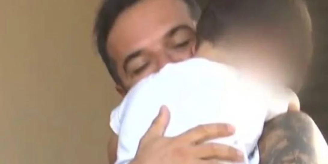 Τριαντάφυλλος | Η φωτογραφία αγκαλιά με τον γιο του, Νικόλα, μετά το Survivor