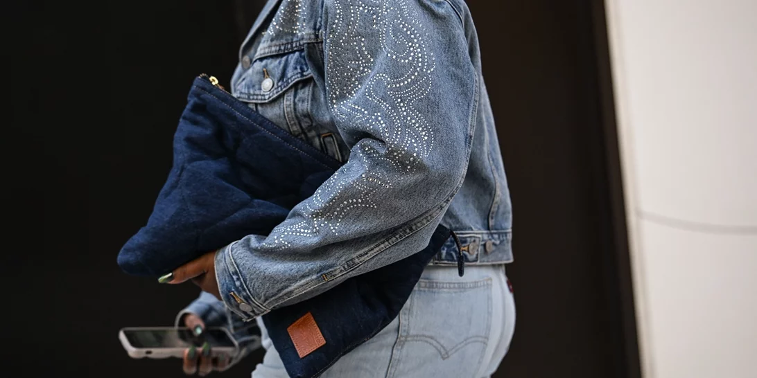 Fab Five | 5 stylish looks που μπορείς να δημιουργήσεις με τζιν παντελόνι τις γιορτές