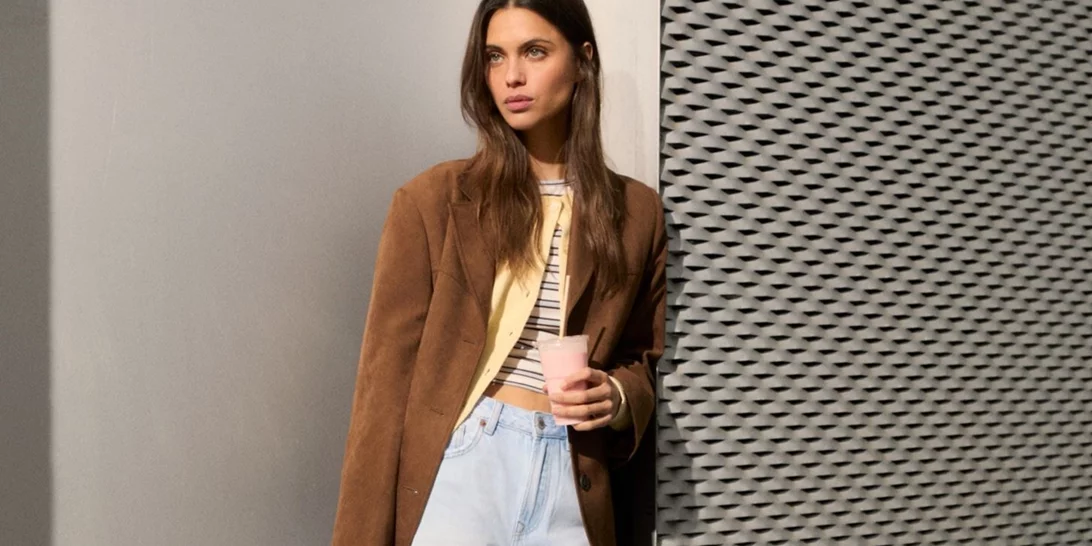 Denim of Interest | Η νέα συλλογή της Stradivarius με διαχρονικά κομμάτια της γυναικείας γκαρνταρόμπας