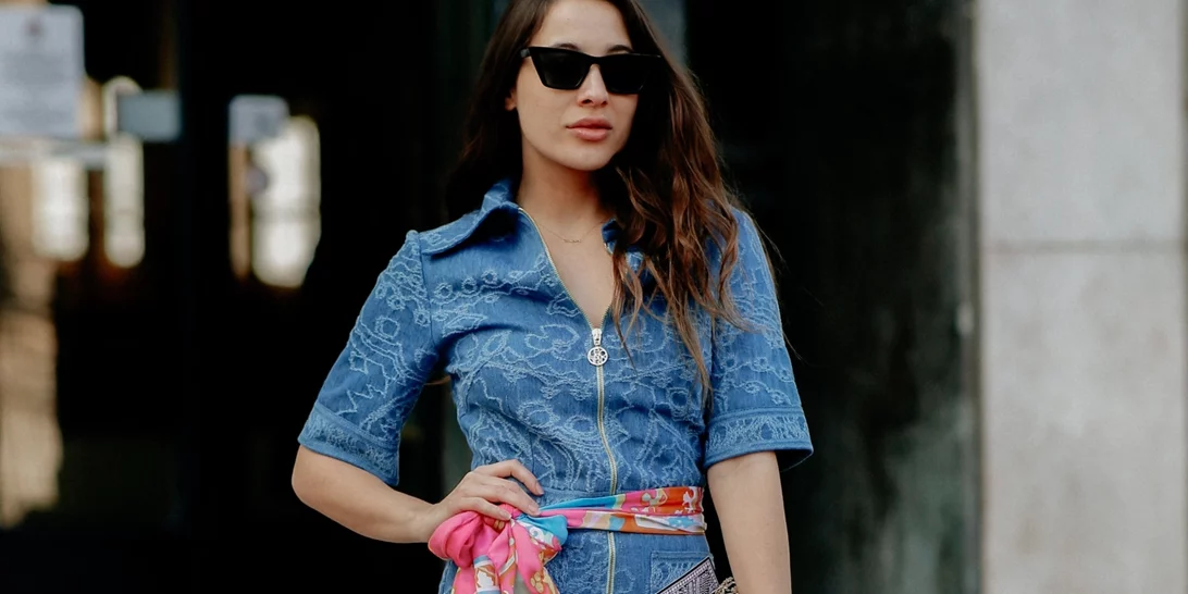 Τα καλύτερα outfits με τζιν παντελόνι που μπορείς να κάνεις αυτή την εποχή