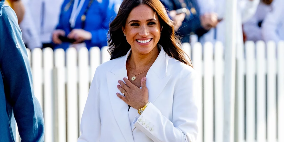 Η Meghan Markle με τα mules που θα φοράς όλη την άνοιξη