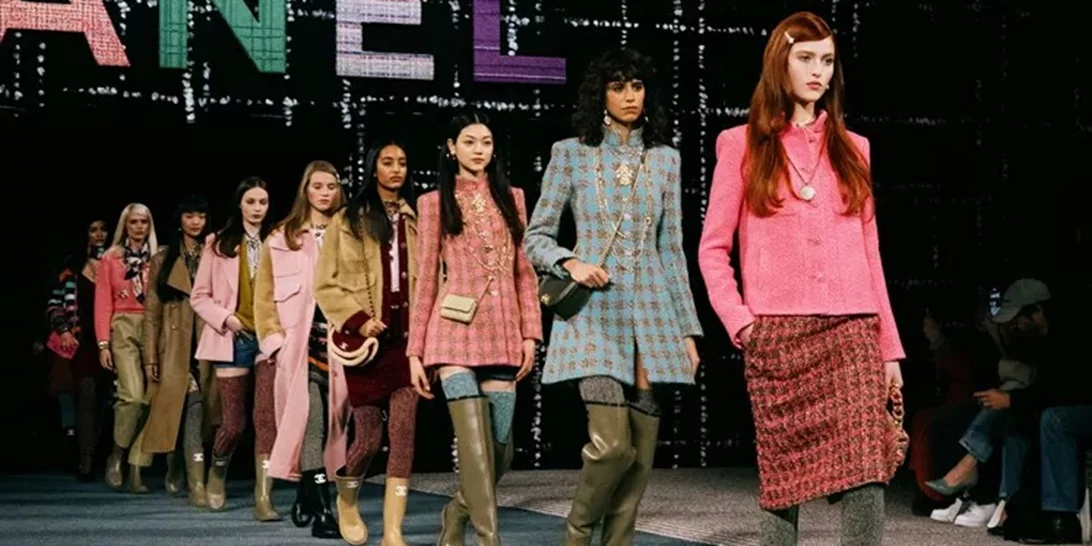 Chanel FW'22 | Η συλλογή - φόρος τιμής στο εμβληματικό tweed