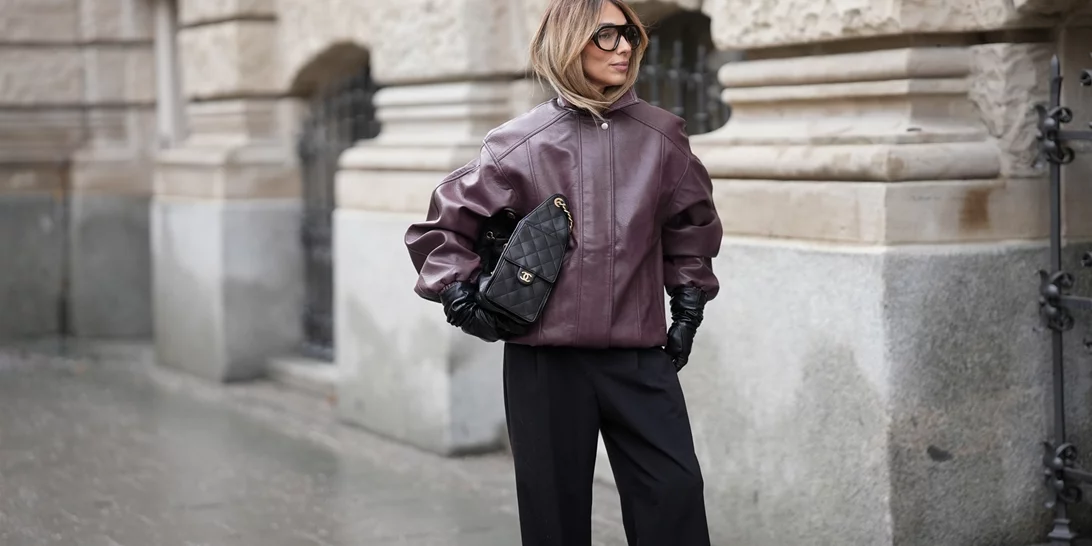 Ψάχνεις την τσάντα που θα κρατάς παντού; Αυτή τη μαύρη από τη Mango αξίζει να αγοράσεις στις εκπτώσεις