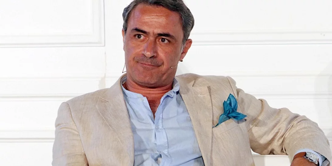 Θανάσης Κουρλαμπάς | Όταν βλέπω τον γιο μου να κάνει μπαλέτο, αισθάνομαι απόλυτη ευτυχία