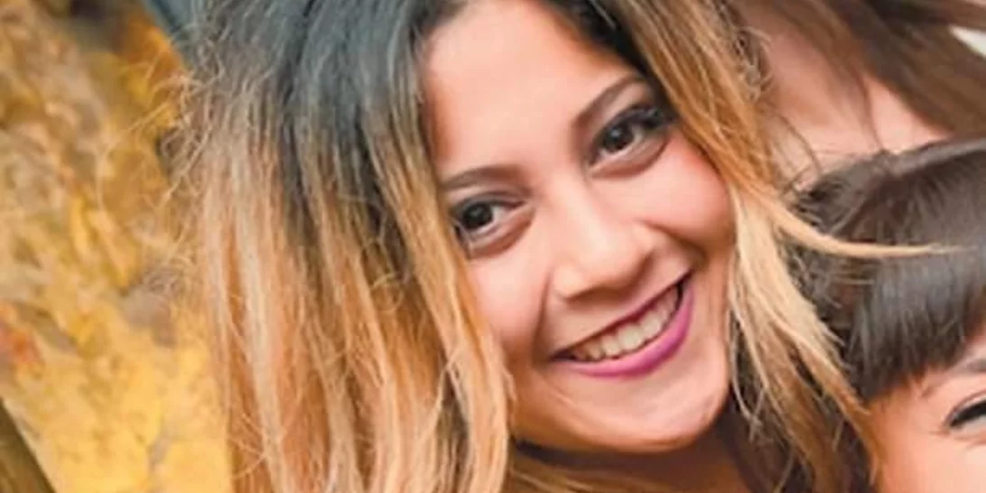 Η μητέρα της αδικοχαμένης Λίνας Κοεμτζή ξεσπά | "Ο Στάθης και ο κάθε Στάθης θα συνεχίσουν να ζουν. Αυτές όμως οι κοπέλες πάντα θα ζουν με ανοιχτές πληγές"