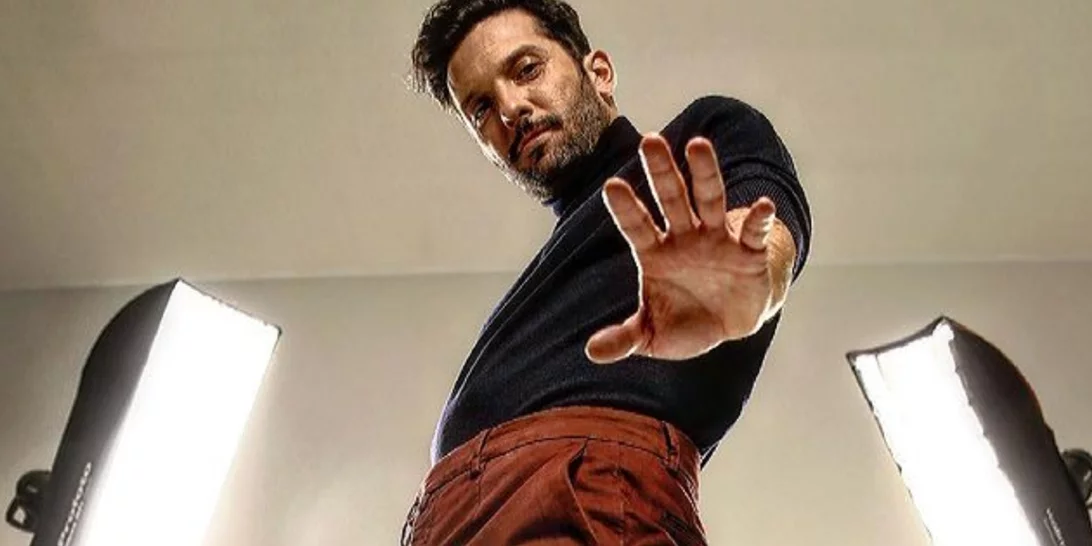 Δημήτρης Μοθωναίος | Η φωτογραφία με τους γονείς του