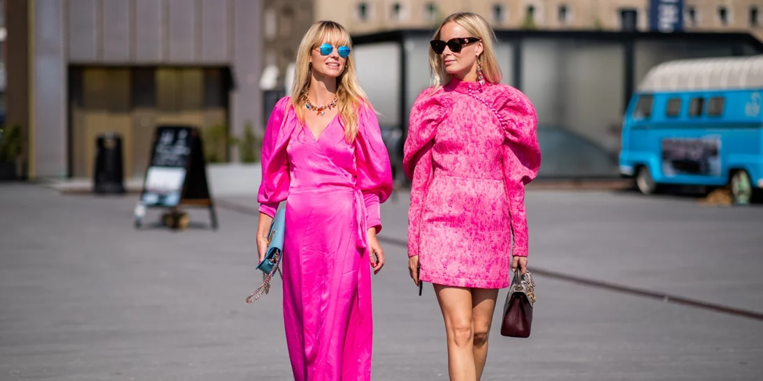 Ρωτήσαμε το ChatGPT, τι δεν πρέπει να φορέσεις ποτέ σε έναν καλοκαιρινό γάμο