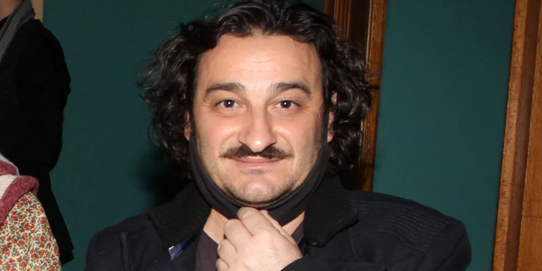 Βασίλης Χαραλαμπόπουλος | Η πρώτη δήλωση μετά την απομάκρυνση της Σάσας Σταμάτη από την παράστασή του