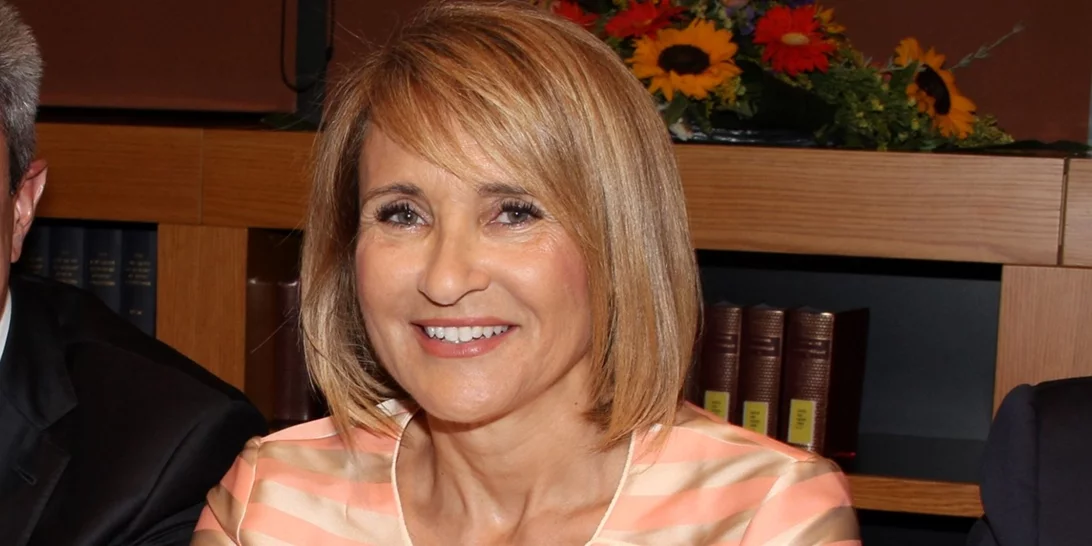 Μάρα Ζαχαρέα | Φόρεσε το it πανωφόρι της σεζόν σε ένα αθλητικό σύνολο