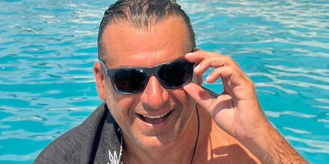 Φθινοπωρινές βουτιές για τον Γιώργο Λιάγκα | Η εντυπωσιακή λήψη από τη Βουλιαγμένη