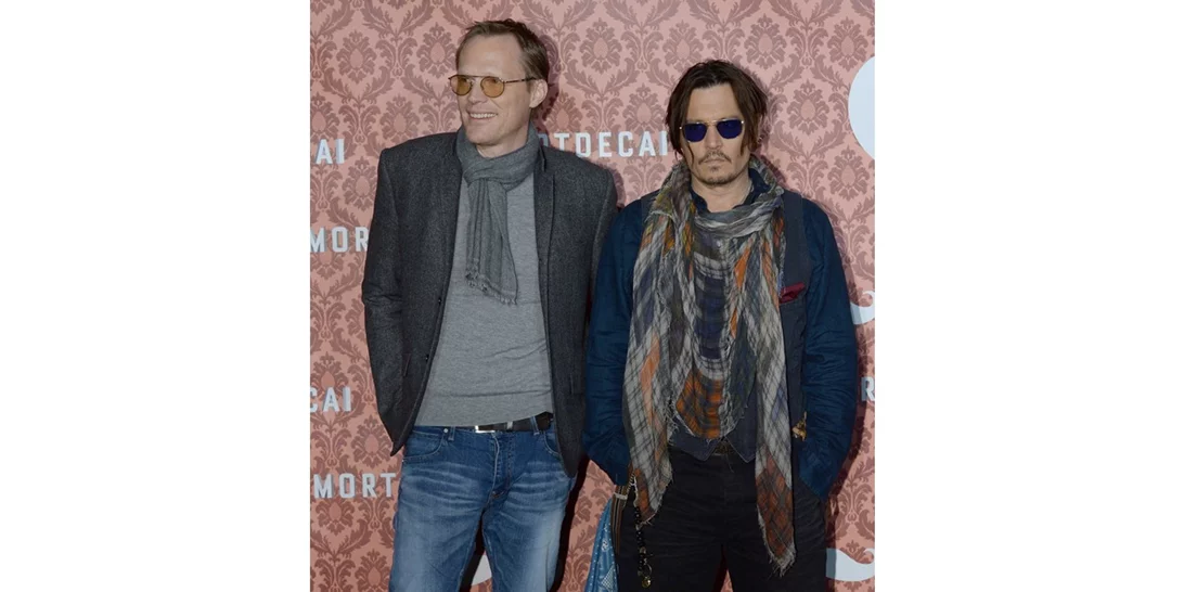 "Να πνίξουμε την Amber Heard" | Ο Paul Bettany μιλά για τα μηνύματα που αντάλλασε με τον Johnny Depp το 2013