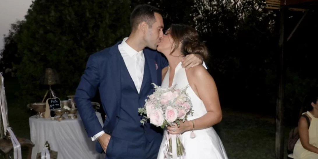 Μάρτζυ Λαζάρου & Τάσος Παπαπέτρου | Δείτε φωτογραφίες από τον μαγικό γάμο τους και από την βάφτιση της κόρης τους