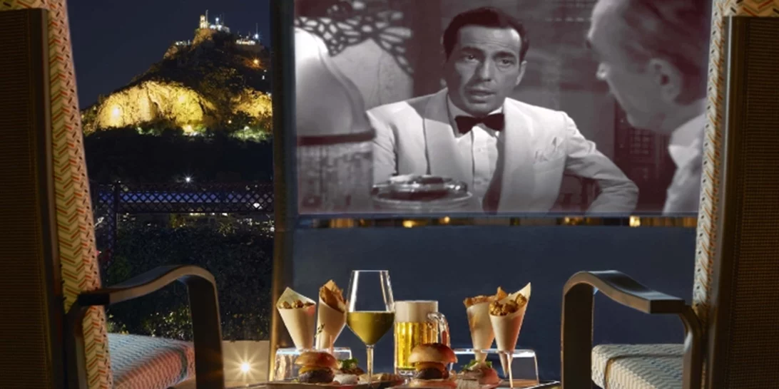 Θερινό σινεμά με classic movies και φόντο τον Λυκαβηττό