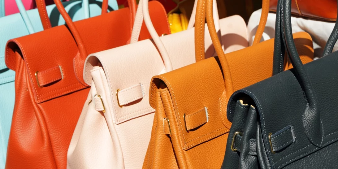 Η αυθεντική τσάντα Birkin, που άλλαξε την ιστορία της μόδας, πωλείται σε δημοπρασία