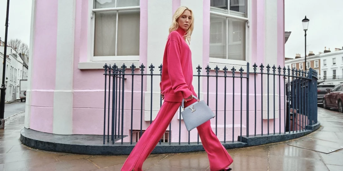 Το αριστοκρατικό φόρεμα πουλόβερ της Μαρίας Ολυμπίας Γλίξμπουργκ που χρειάζεσαι στην γκαρνταρόμπα σου