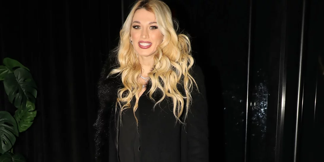 Κωνσταντίνα Σπυροπούλου | Το super healthy πρωινό που έφαγε σε γνωστό εστιατόριο στην Πλάκα