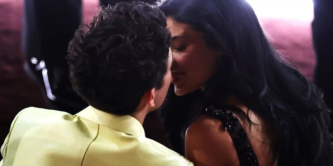 Timothée Chalamet & Kylie Jenner | Το τρυφερό φιλί τους πριν από τα Oscars 2025