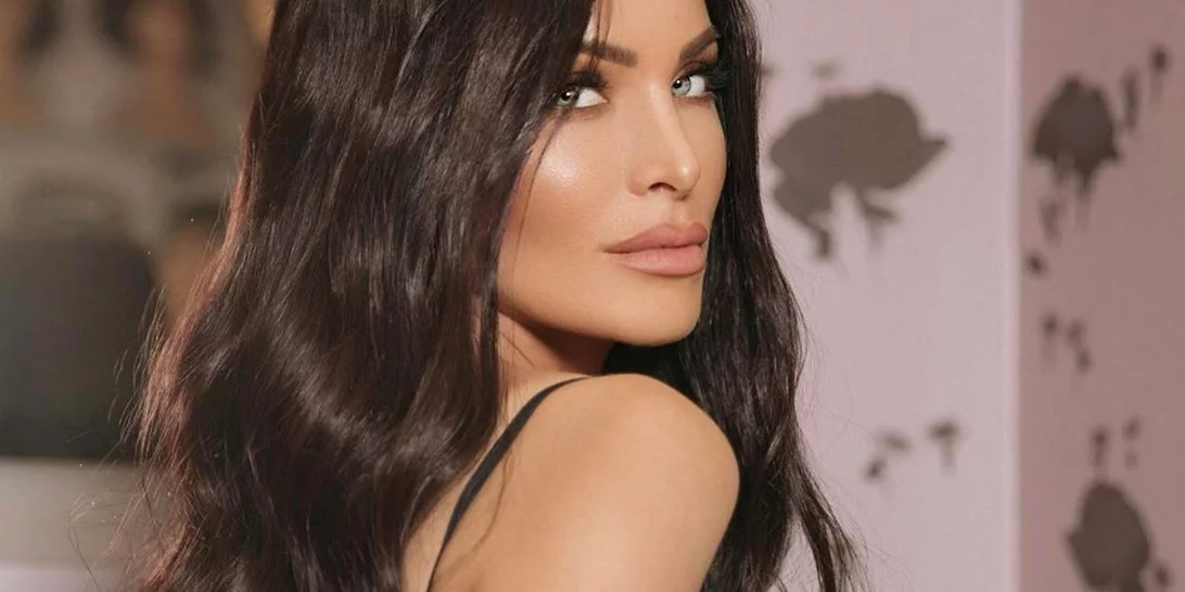 Η Κατερίνα Καινούργιου μάς έδειξε τα φυσικά της μαλλιά | Και της πάνε πολύ