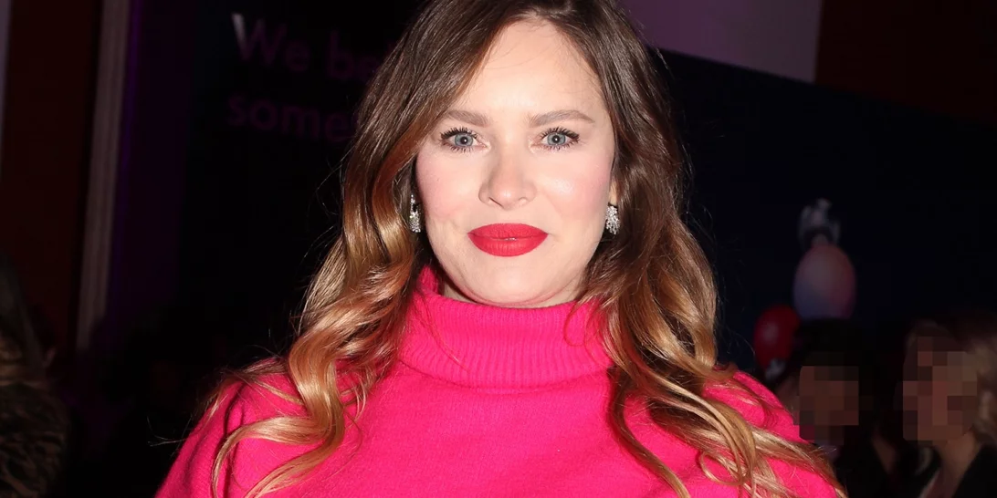 Η Ανίτα Μπραντ όπως δεν την έχoυμε ξαναδεί | Η μεγάλη αλλαγή στα μαλλιά της