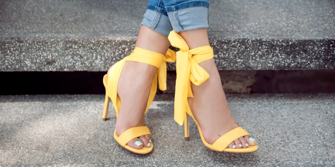 Τέλος στις ουδέτερες αποχρώσεις | Με αυτά τα Zara παπούτσια θα κάνεις τις πιο stylish εμφανίσεις