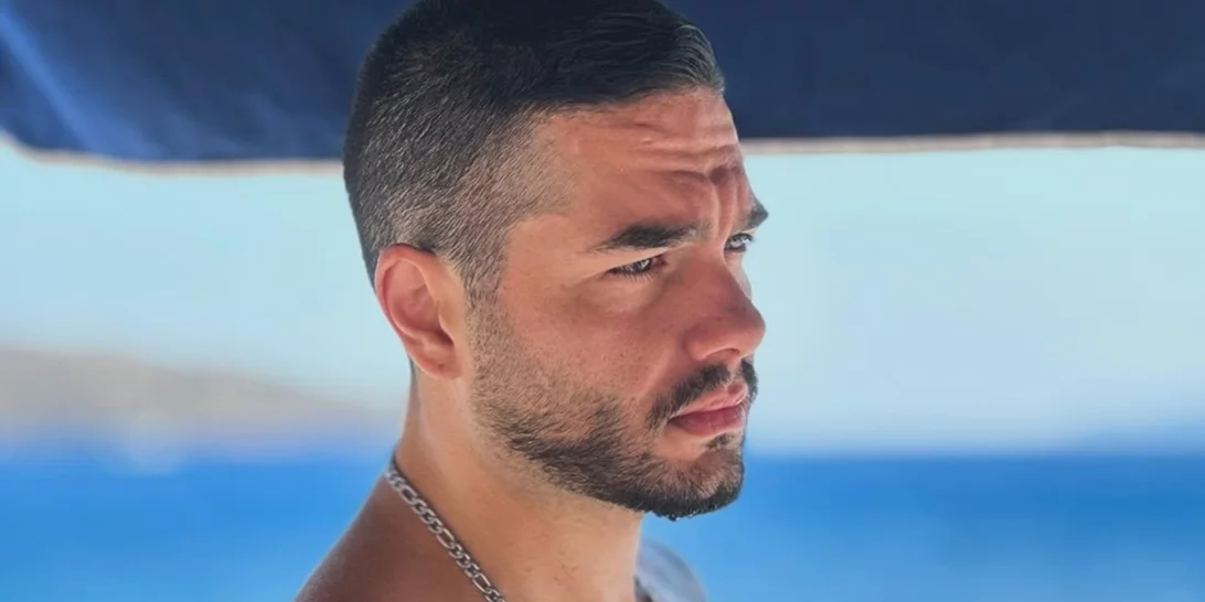 Ο Χρήστος Μάστορας σε σπάνιο βίντεο με την αδερφή του, Αμαλία