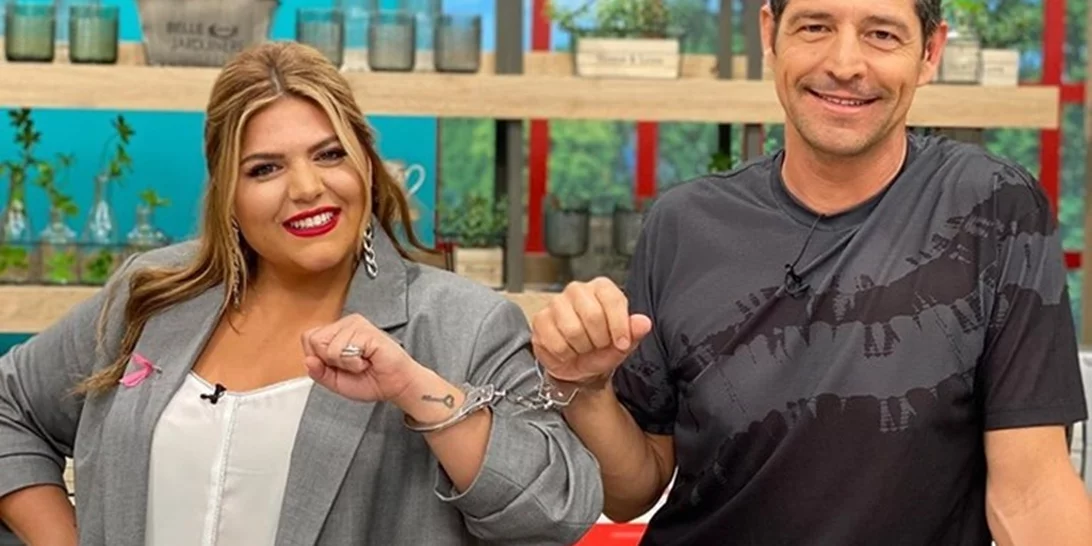 Δανάη Μπάρκα | Με τον Απόστολο Ρουβά στη Σέριφο για το Σαββατοκύριακο