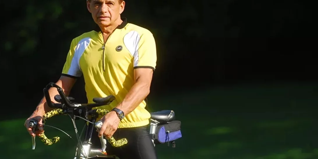 Success story | 83χρονος γιατρός και τριαθλητής άλλαξε την υγεία του στα 40 | Τα 4 μυστικά του