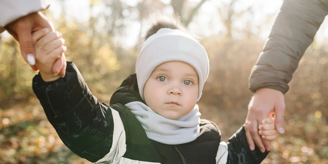 Μεγάλωσες χωρίς αποδοχή; Πώς αυτό επηρεάζει σήμερα το παιδί σου;