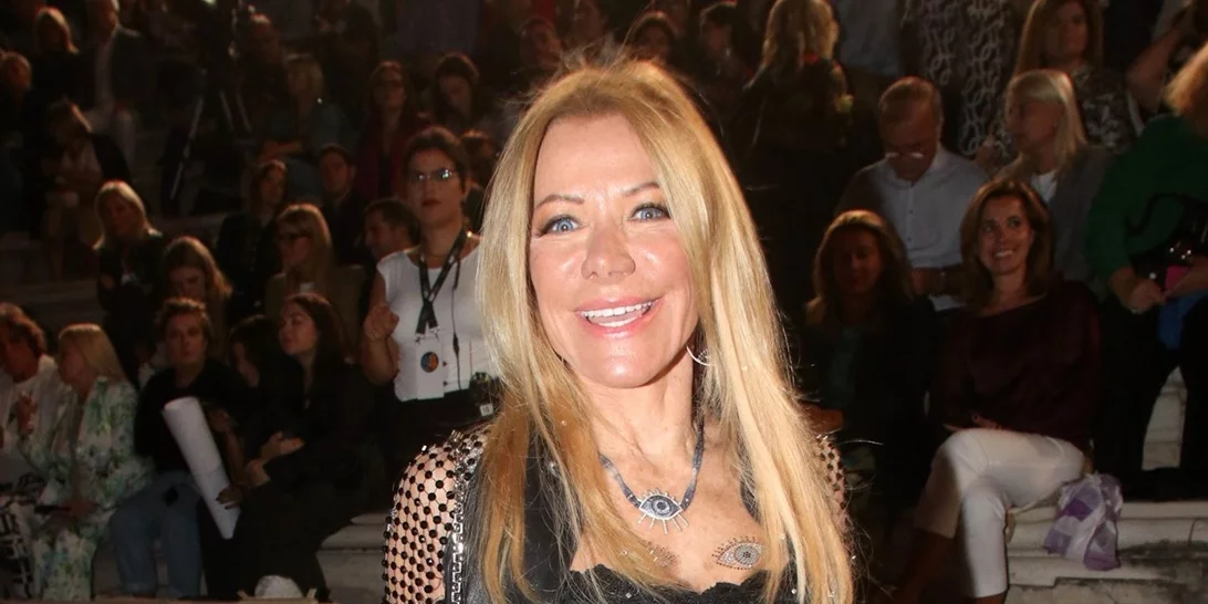 Η Μαριάννα Λάτση με geometric prints και τις top εσπαντρίγες του καλοκαιριού στην Αθηναϊκή Ριβιέρα