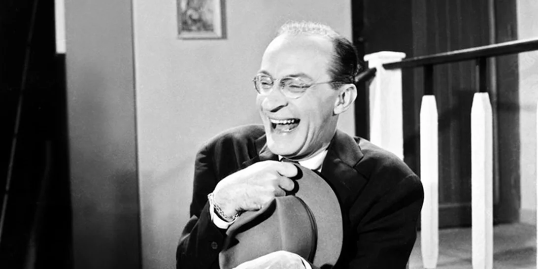 Ντίνος Ηλιόπουλος: Η άγνωστη ζωή του μεγάλου αστέρα του ελληνικού κινηματογράφου