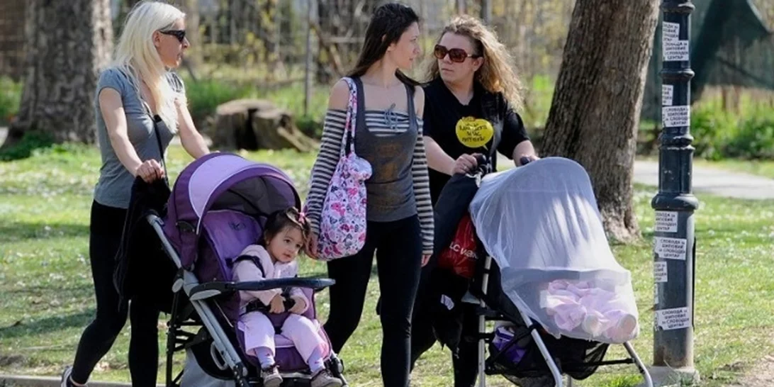 ΔΥΠΑ | 10.000 νέες θέσεις εργασίας για άνεργες γυναίκες - Πλήρης και μερική απασχόληση, με έμφαση στη μητρότητα