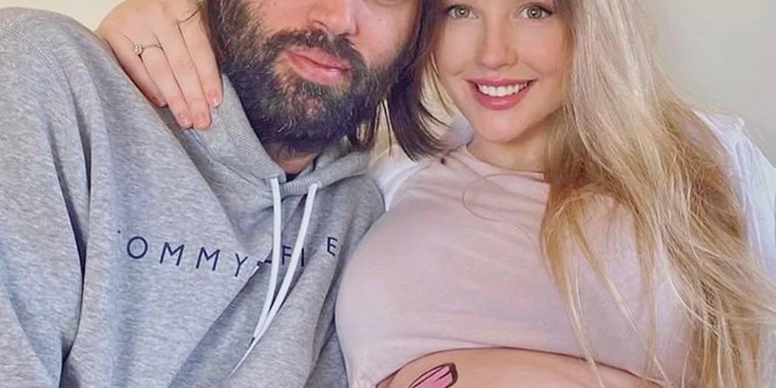 Κωνσταντίνος Κομμάτα - Γιώργος Σαμαράς | Σπάνια πλάνα από το σπίτι που μένουν με τη νεογέννητη κόρη τους (pics,vid)