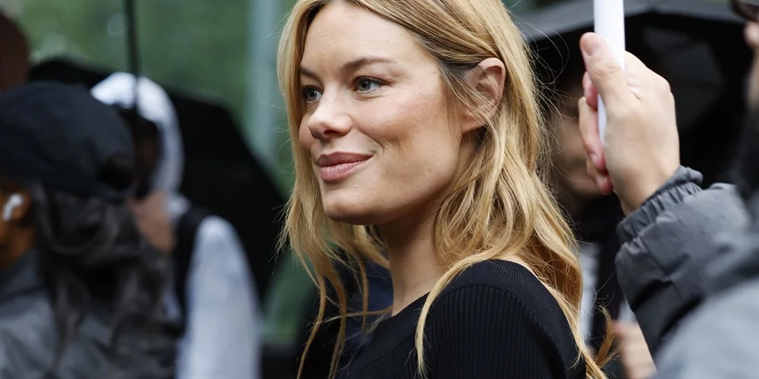Έγκυος η Camille Rowe | Ο Τεό Νιάρχος θα γίνει πατέρας για πρώτη φορά