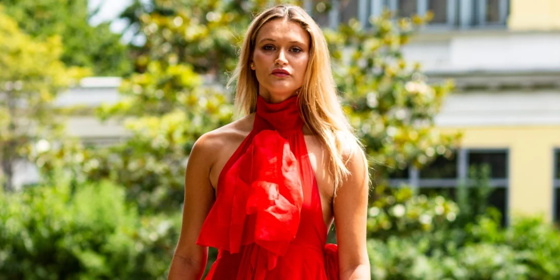 10 party dresses που θα αναδείξουν την πιο glam πλευρά σου