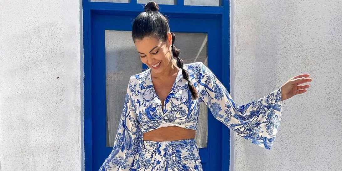 Η Μαρία Κορινθίου ποζάρει topless στο Ιnstagram και είναι πιο sexy από ποτέ