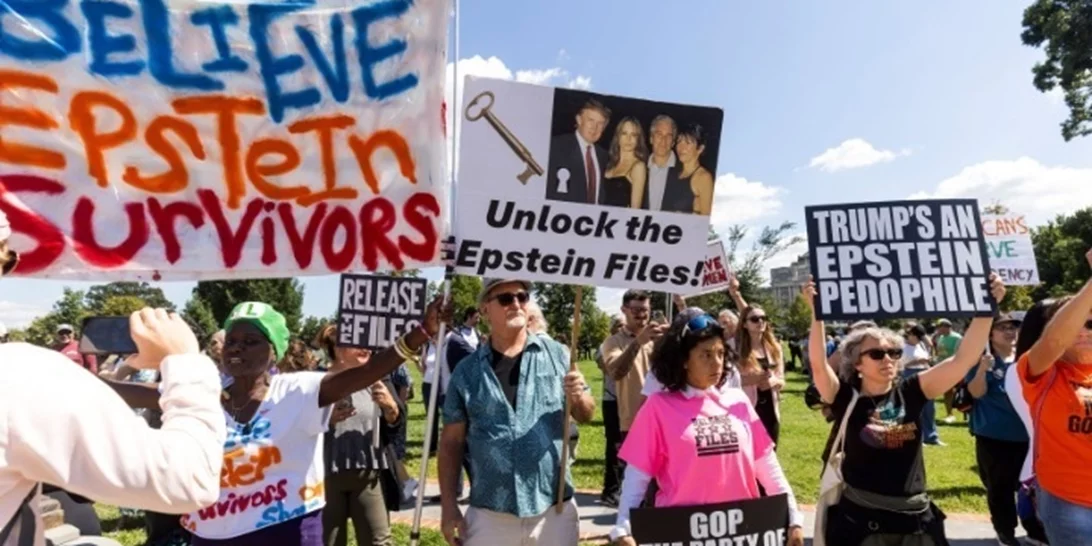 Έργα τέχνης και έπιπλα από την έπαυλη του Jeffrey Epstein πωλήθηκαν σε δημοπρασία