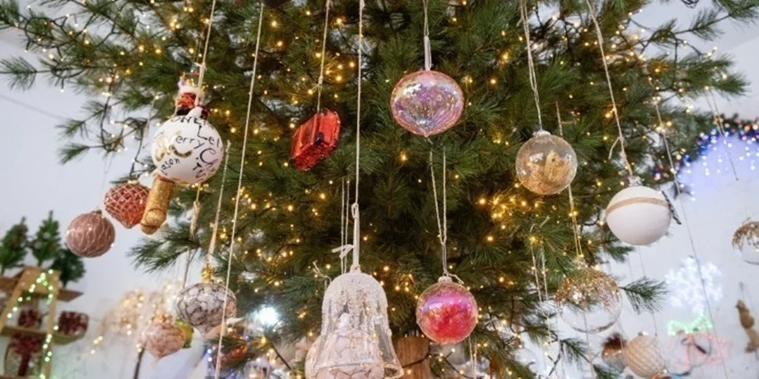 Η Αθήνα γεμίζει με Χριστουγεννιάτικα Χωριά