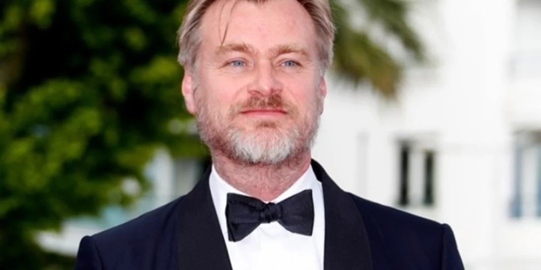 Ο Christopher Nolan είναι σε συζητήσεις με στούντιο για νέα ταινία με θέμα τον J. Robert Oppenheimer