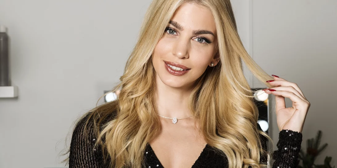 Πώς θα κάνεις το απόλυτο χριστουγεννιάτικο μακιγιάζ με λίγες μόνο κινήσεις