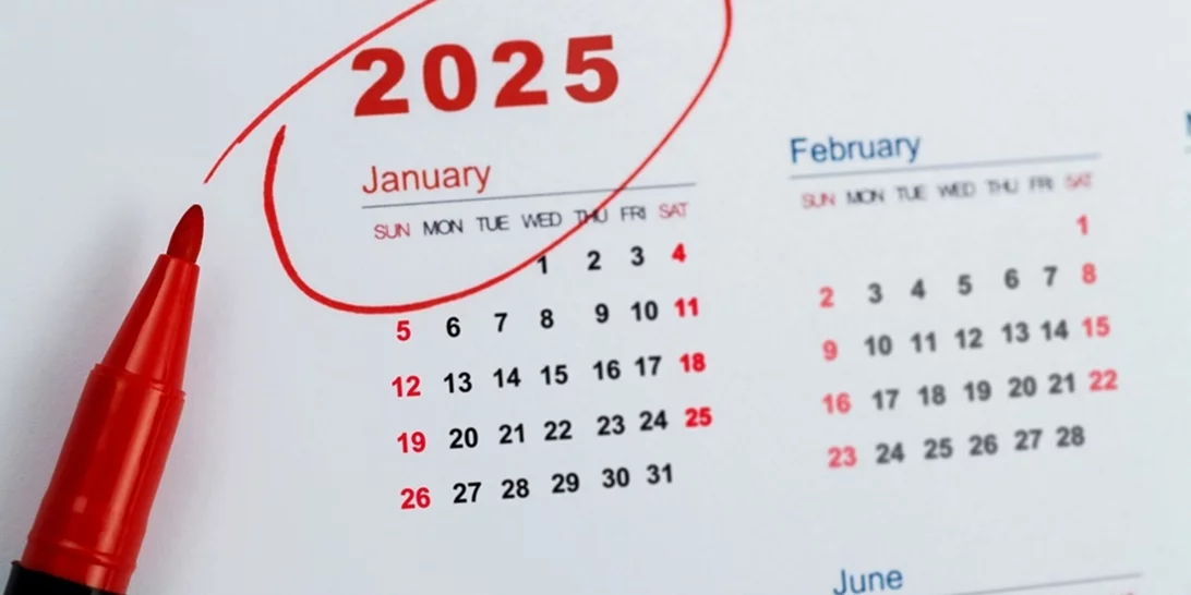 Αργίες 2025 | Αυτά είναι τα τριήμερα της νέας χρονιάς