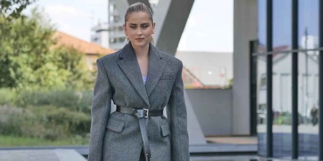 Ο έξυπνος τρόπος για να αντιμετωπίσεις τις εναλλαγές της θερμοκρασίας χωρίς να ζεσταίνεσαι ή να κρυώνεις