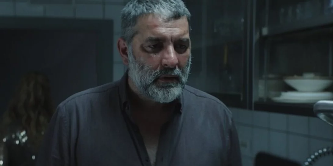 Ταινίες Πρώτης Προβολής | Ο Οικονομίδης, ο Μπισμπίκης και η Λόρενς στα σκληρά, τα μοιραία και τα επώδυνα