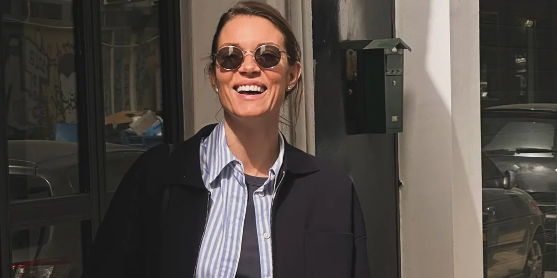 Βίκυ Καγιά | Το black & white σύνολό της στην πρεμιέρα της ταινίας "Πολύδροσο"