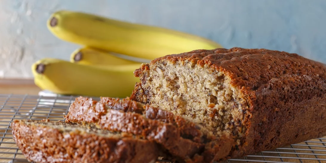 Εσύ δοκίμασες το ονειρικό σοκολατένιο banana bread με γιαούρτι του Άκη Πετρετζίκη;